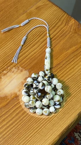 مسباح بكلايت رخامي مموج