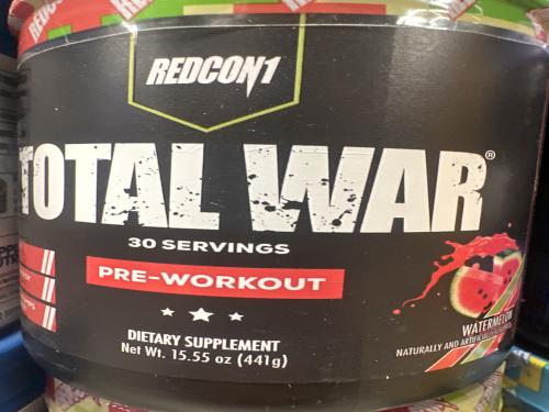 منتج طاقة توتل وار نكهة الجح