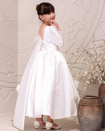 فستان ابيض