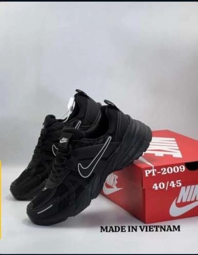 NIKE black