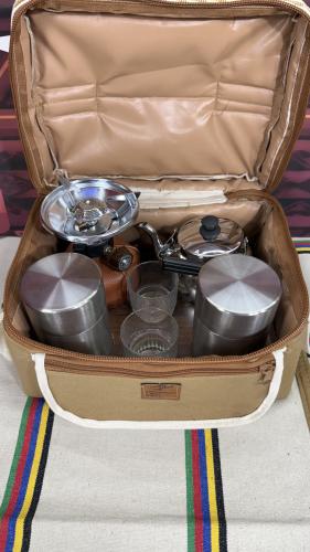 شنطة شاي متكاملة بريق ابو لغبوب مع قاعدة