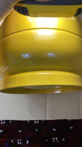 دبة بريموس صفراء