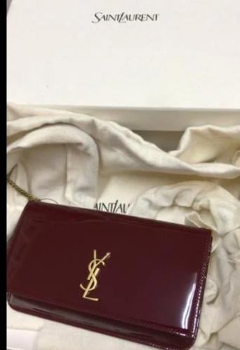 اف سان لوران كيت حجم صغير