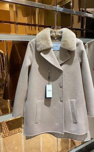 جاكيت فيندي