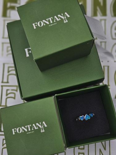 خاتم فضة بثلاث قلوب أوبال