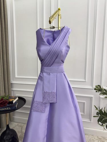 فستان نسرين موف