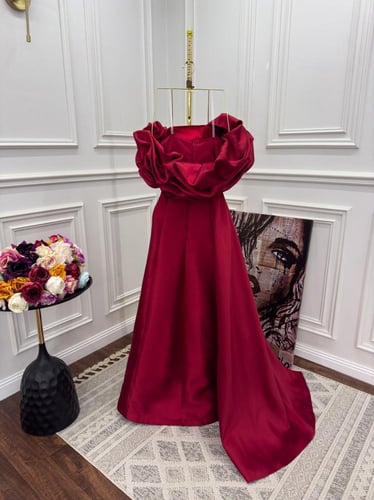 فستان طويل بلونين احمر وبنفسجي