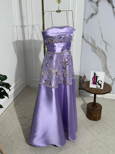 فستان بنفسجي انيق