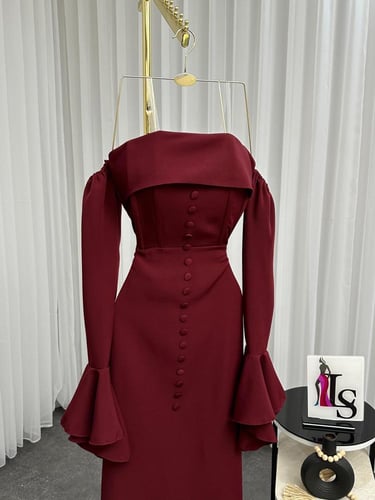 فستان برغندي ناعم