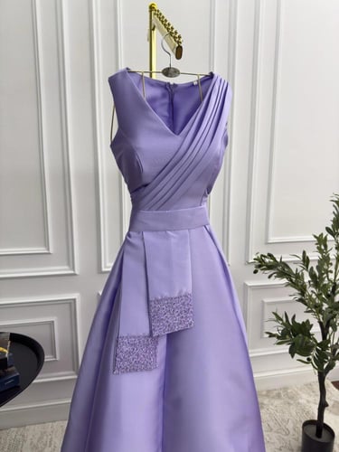 فستان نسرين موف