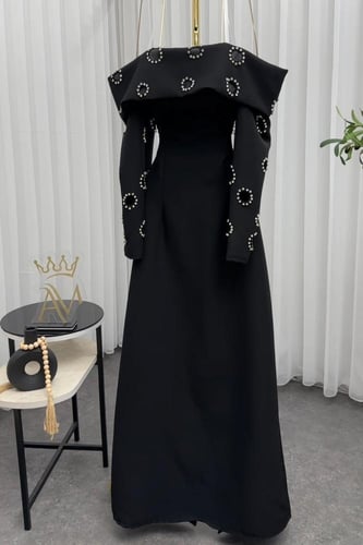فستان اسود انيق