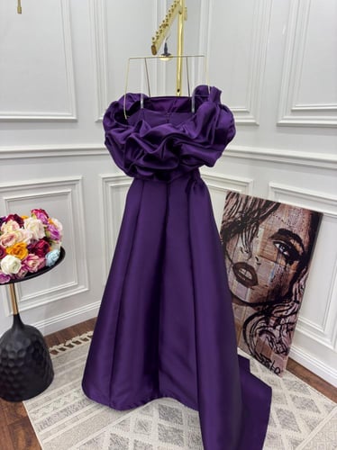 فستان طويل بلونين احمر وبنفسجي