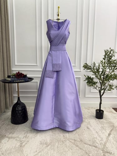 فستان نسرين موف