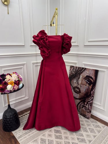 فستان طويل بلونين احمر وبنفسجي