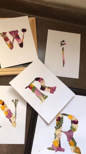 حرف بالورد المجفف || مقاس A5