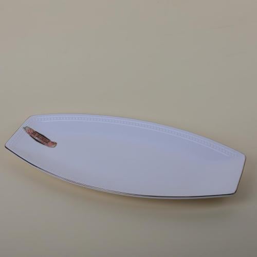 صحن بيضاوي برسلان بحواف ذهبي 41*18سم