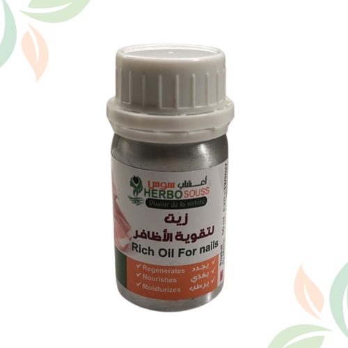 زيت تطويل الاظافر