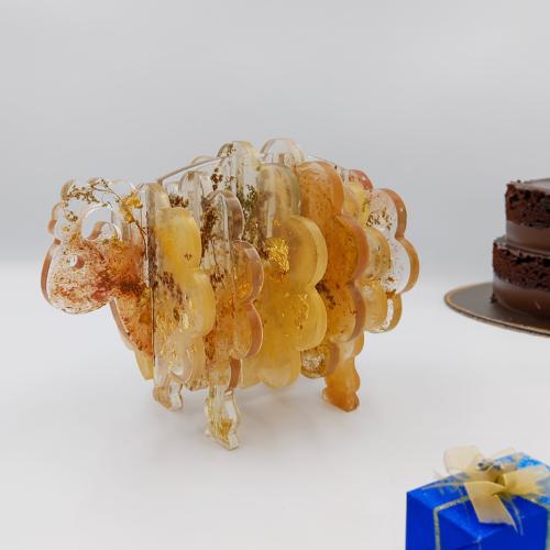 كوستر الخروف الذهبي النحاسي