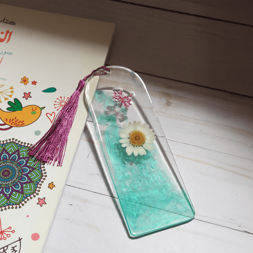 فاصل شفاف مزين بورد مجفف شكل5