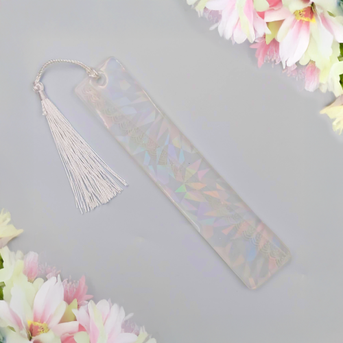 فاصل هولوجرافيك شفاف مزين بستيكر شكل1