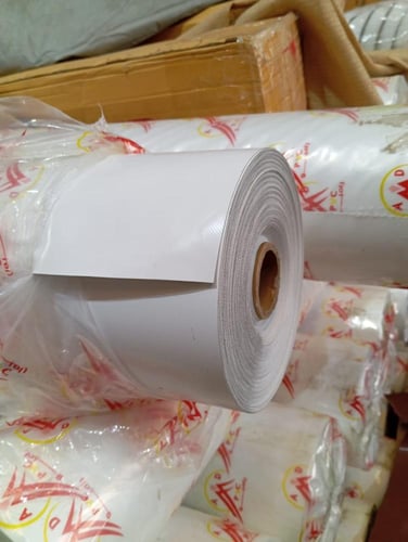 بي في سي PVC ابيض بلاك اوت مقاوم للحريق 850 جرام 3...