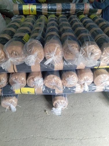 شبك ظل بيج خط اسود 150جرام 2*50متر 90%