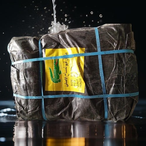 شراع اسود ساده ضد الماء 200 جرام المقاس بالمتر