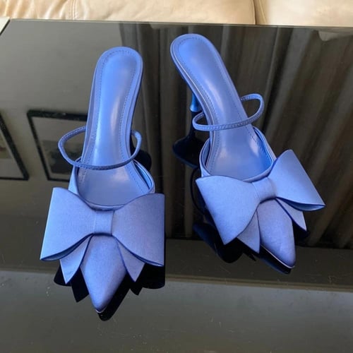 أحذية كعب عالي