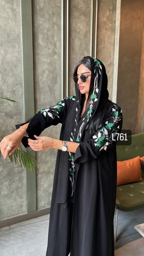 عباية كريب بلقيس تطريز يدوي قصة عادية ستريت