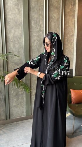 عباية كريب بلقيس تطريز يدوي قصة عادية ستريت