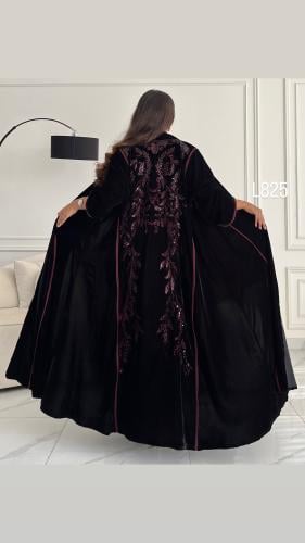 عباية مخمل مع ترتر تطريز كمبيوتر قصة عادية