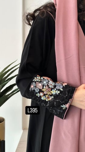 عباية كريب بلقيس تطريز كمبيوتر قصة عادية ستريت