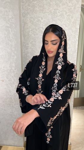 عباية كريب بلقيس تطريز يدوي قصة عادية ستريت