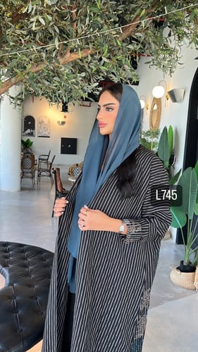 عباية كريب مقلم تطريز كمبيوتر قصة عادية ستريت