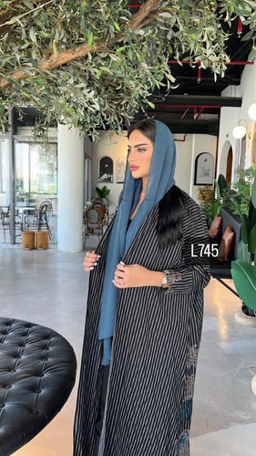 عباية كريب مقلم تطريز كمبيوتر قصة عادية ستريت