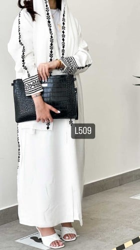 عباية كريب بحريني تطريز يدوي قصة عادية ستريت