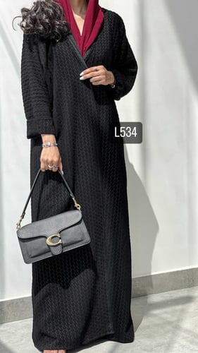 عباية فكرو قصة عادية ستريت