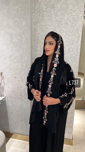 عباية كريب بلقيس تطريز يدوي قصة عادية ستريت