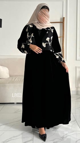 عباية مخمل مع سديري قصة عادية ستريت