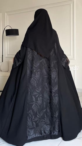 عباية كريب سبشل تطريز كمبيوتر قصة عادية