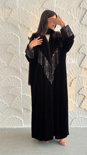 عباية مخمل تطريز كمبيوتر وترتر قصة عادية ستريت