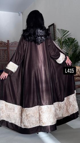 عباية مخمل مع ورود قصة عادية ستريت