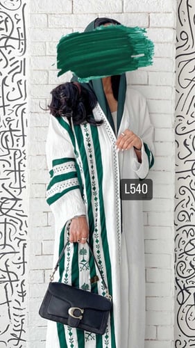 عباية كريب بحريني تطريز يدوي قصة نص بشت