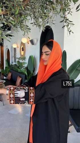 عباية كريب بلقيس تطريز كمبيوتر قصة عادية ستريت