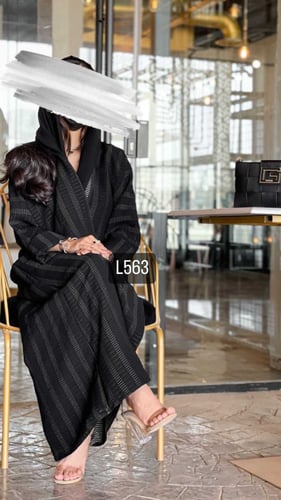 عباية قماش فكرو قصة عادية ستريت