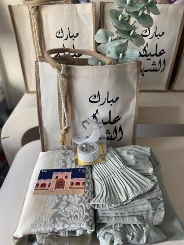 شنطة الروحانية لون اخضر فاتح
