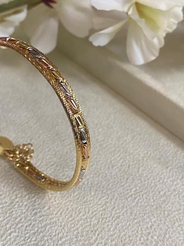 سوار B122 عيار 18