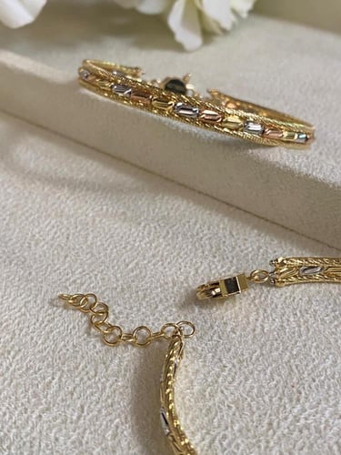 سوار B122 عيار 18