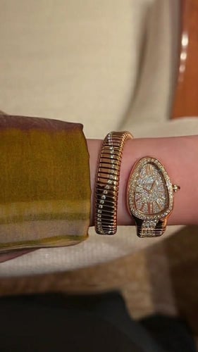 ساعه نسائية من ماركة التميز
