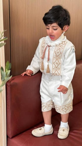 طقم العيد مطرز